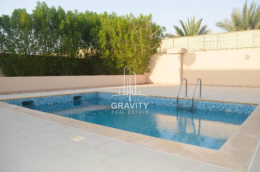 2chqs! Family home  5BR villa in Narjis with private pool