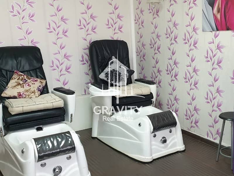 3 Cozy and Spacious Salon for rent with corniche view near WTC Mall