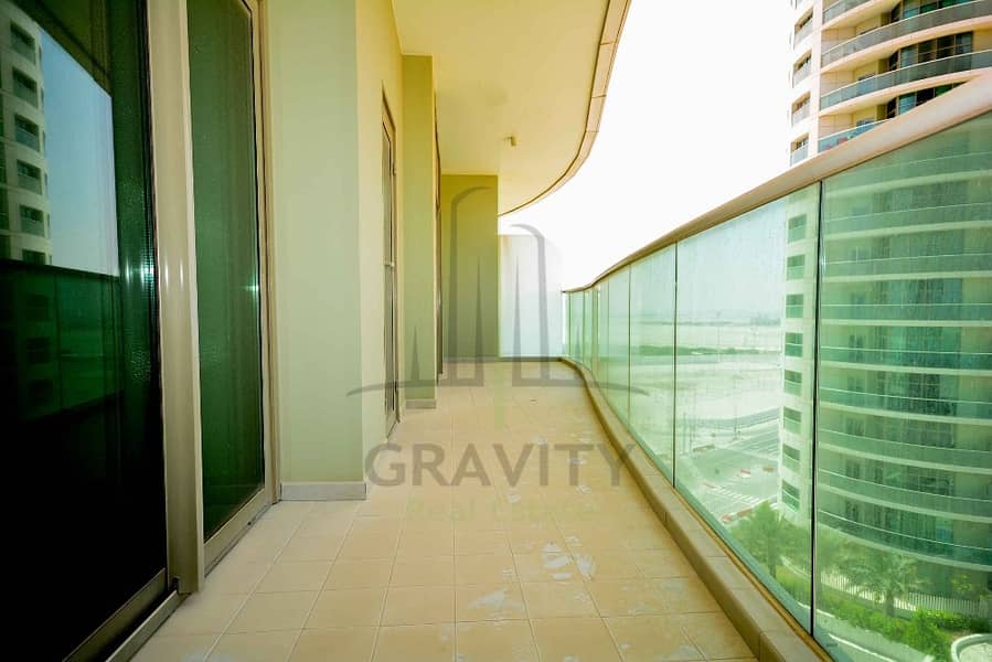 Well maintained 1BR apartment in Beach Tower