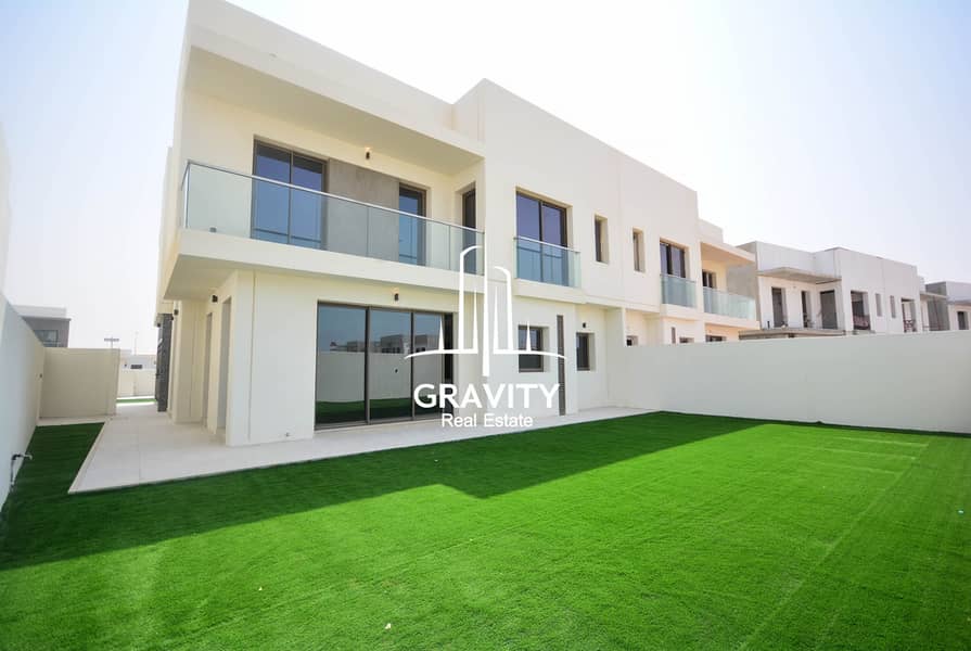 11 Luxurious Living Type X Duplex Villa in Yas Acres