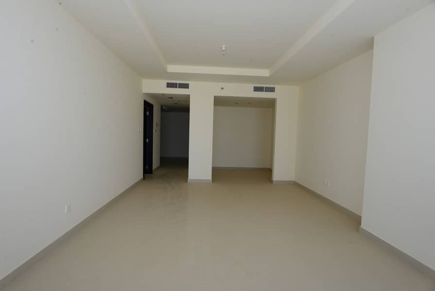 12 HOT DEAL | Luxurious Apt Unit W/ Partial Sea view | 4Chqs