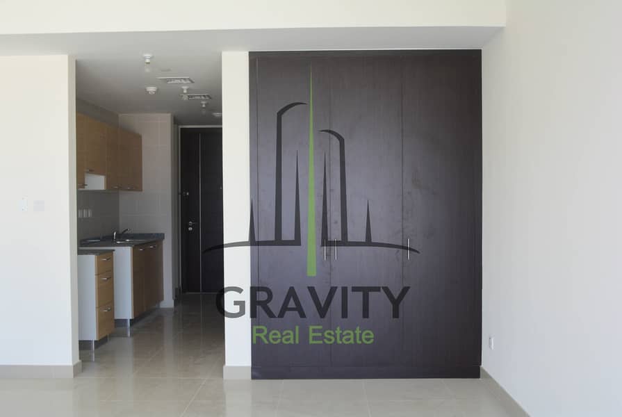 6 Move in read | Cozy Studio | Prime Area in Al Reem