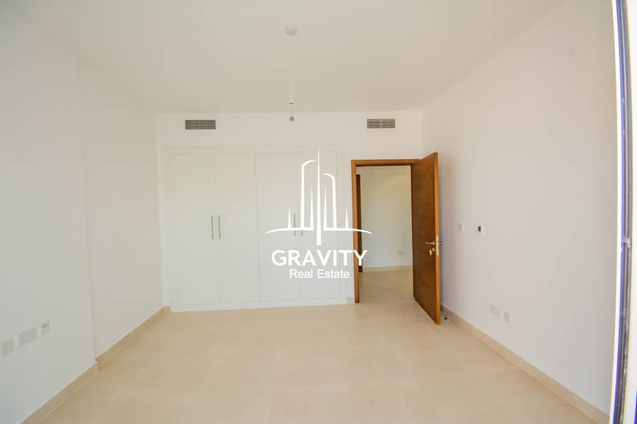 4 Own this Luxurious 3BR Apt in Yas Island