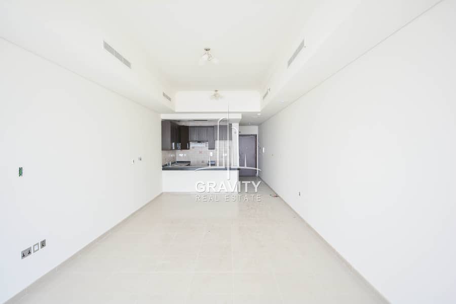 2 Huge Studio | High Floor | Prime Area in Al Reem