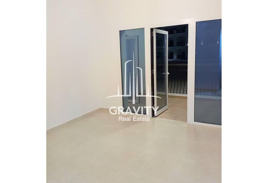 4 Affordable Luxurious 2BR Apt in Yas Island