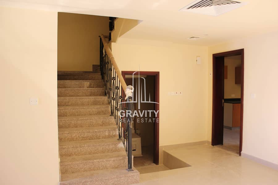 10 Amazing 3 BR Villa | Good for Investment