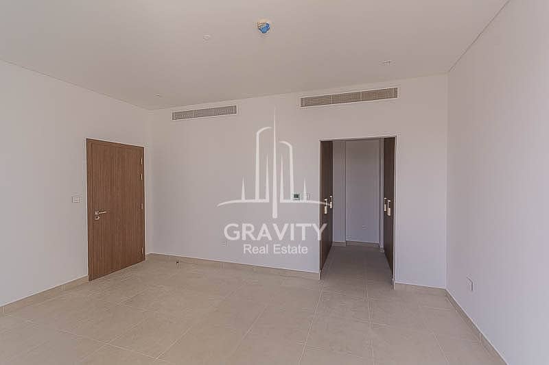 7 Move in Ready in This Fancy 3BR Unit | Inquire Now