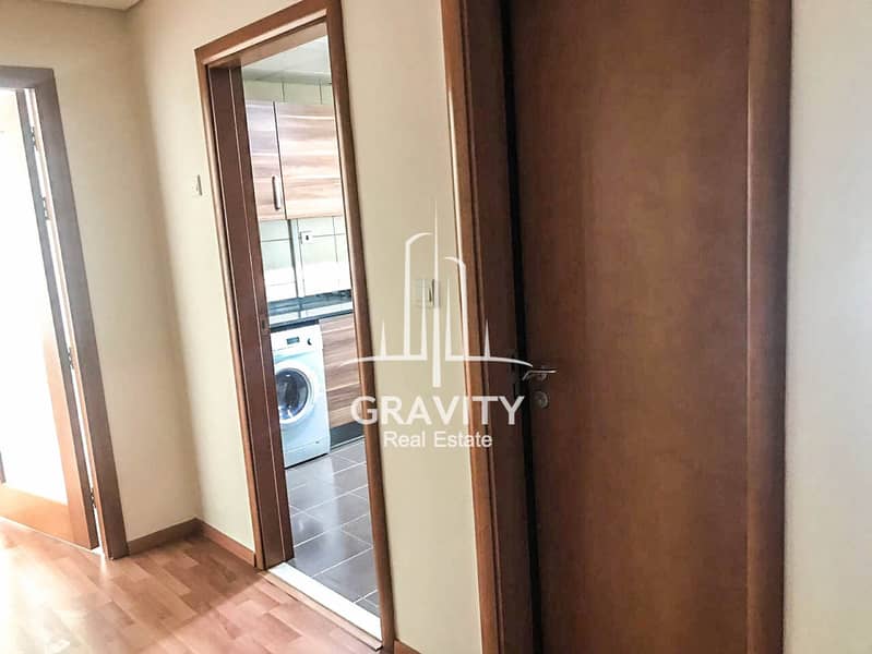 9 HOT DEAL!! Vacant 3+Maid's Apt | Community View