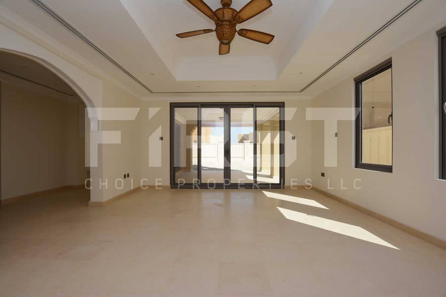 16 Internal Photo of 4 Bedroom Villa in Saadiyat Beach Villas Saadiyat Island Abu Dhabi UAE (8). jpg