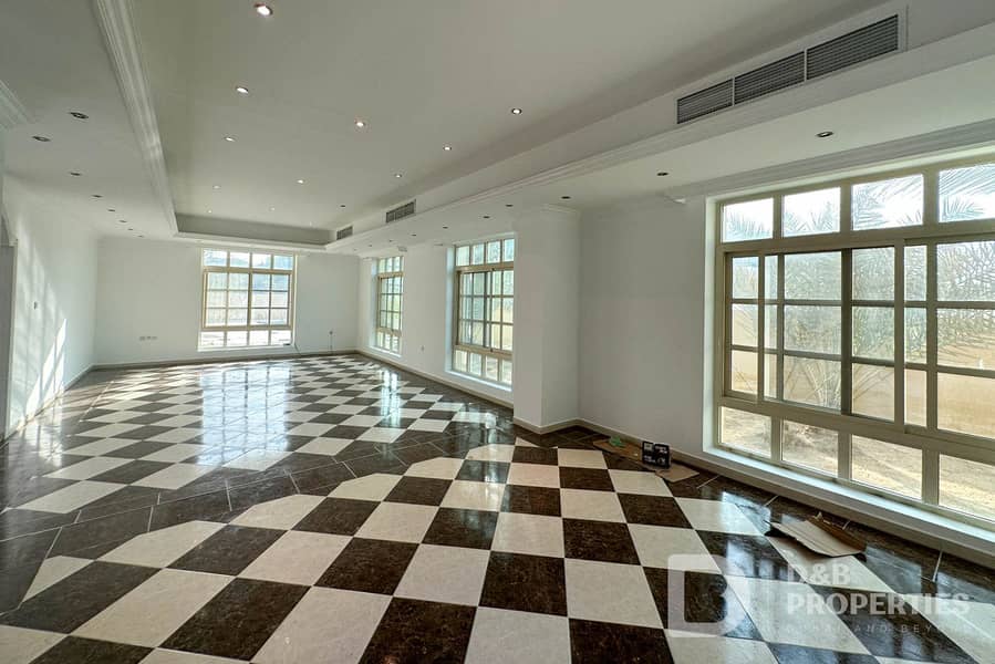 Best Price | Independent Villa | Private Pool Best Price | Independent Villa | Private Pool