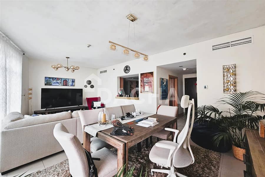 Unfurnished / Chiller free / Stunning view Unfurnished / Chiller free / Stunning view