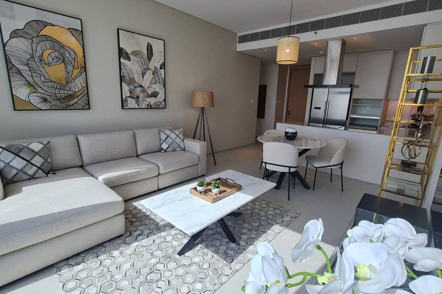 Stuning 2BR in iconic Tower in town Stuning 2BR in iconic Tower in town