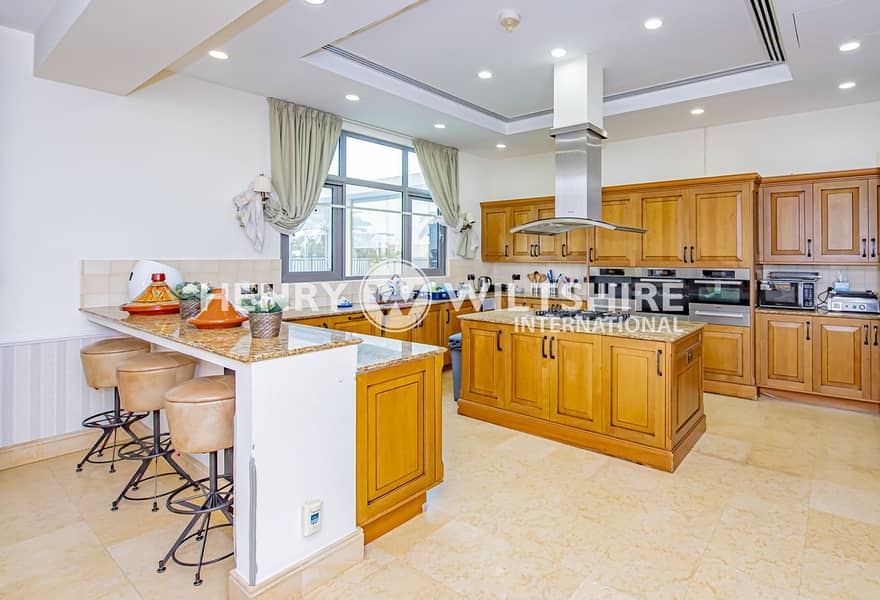 8 SBV - 6BR Villa - Photo 09. jpg