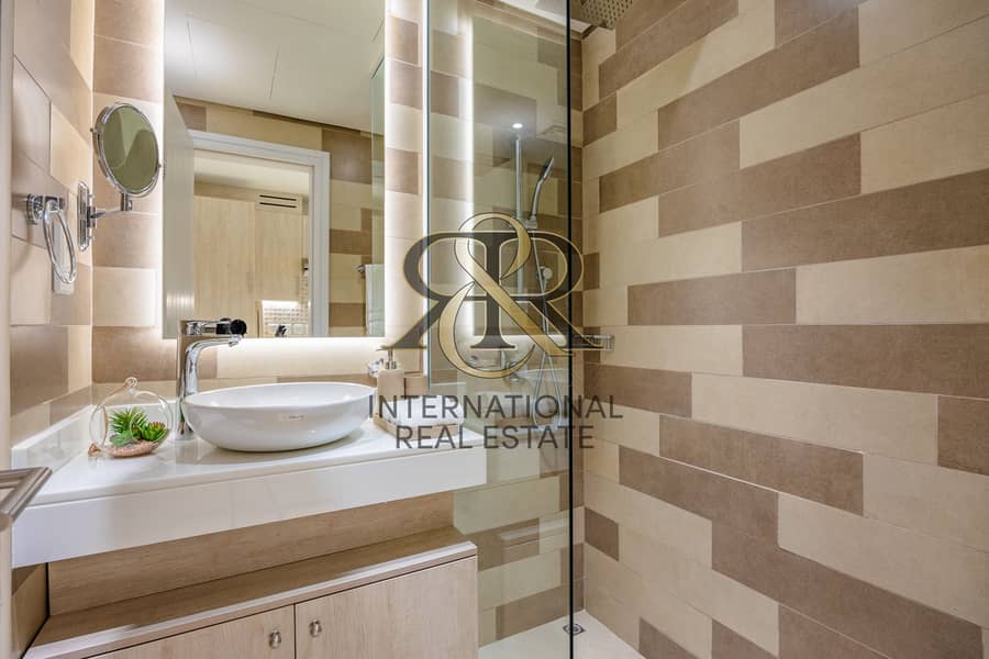 12 0R9A1504-HDR. jpg