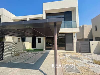 5 Bedroom Villa for Rent in DAMAC Hills, Dubai - set 5_0009_image00038. jpg