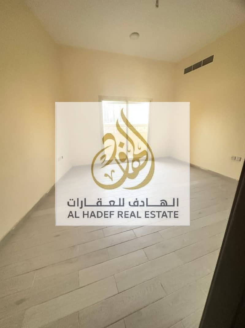 غرف وصاله كبيره مع 2 حمام الغرفه ماستر والصاله منفصل ومطبخ كويس و تكييـف مركزي مساحات ممتازه غرف وصاله كبيره مع 2 حمام الغرفه ماستر والصاله منفصل ومطبخ كويس و تكييـف مركزي مساحات ممتازه