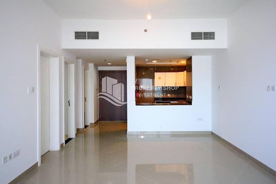 6 Best Deal! Magnificent High Floor Apt with Balcony