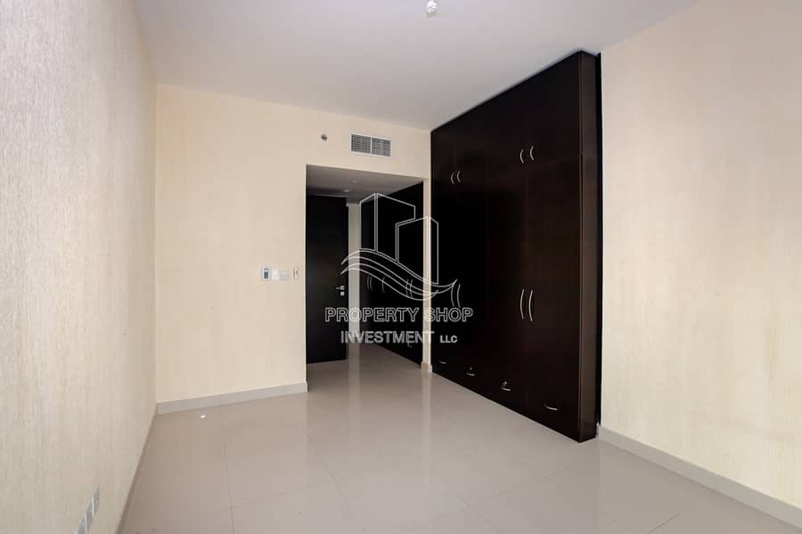 6 Make Your Move In Today-Elegant High Floor with Sea View