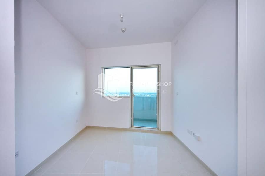 2 Superb Family Home w/ Full Sea View from Balcony