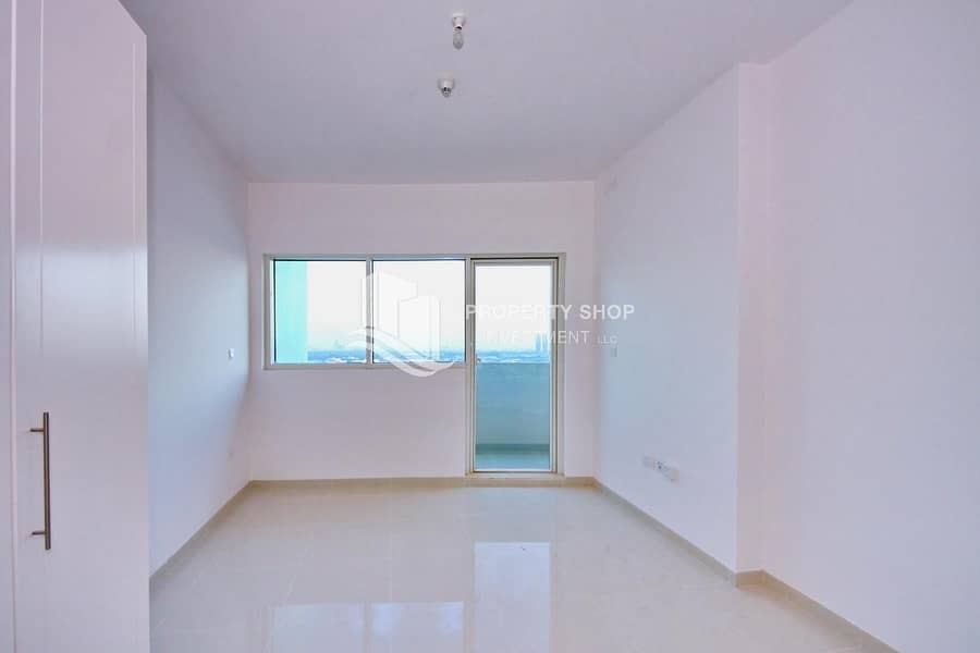 4 Superb Family Home w/ Full Sea View from Balcony