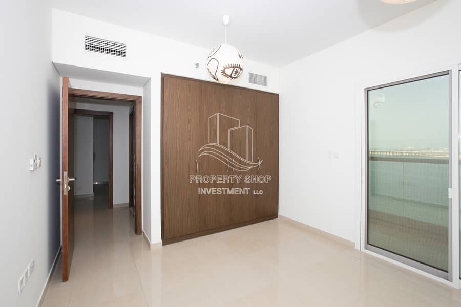 3 Modern and Luxury 3BR Apt with Stunning Sea View!