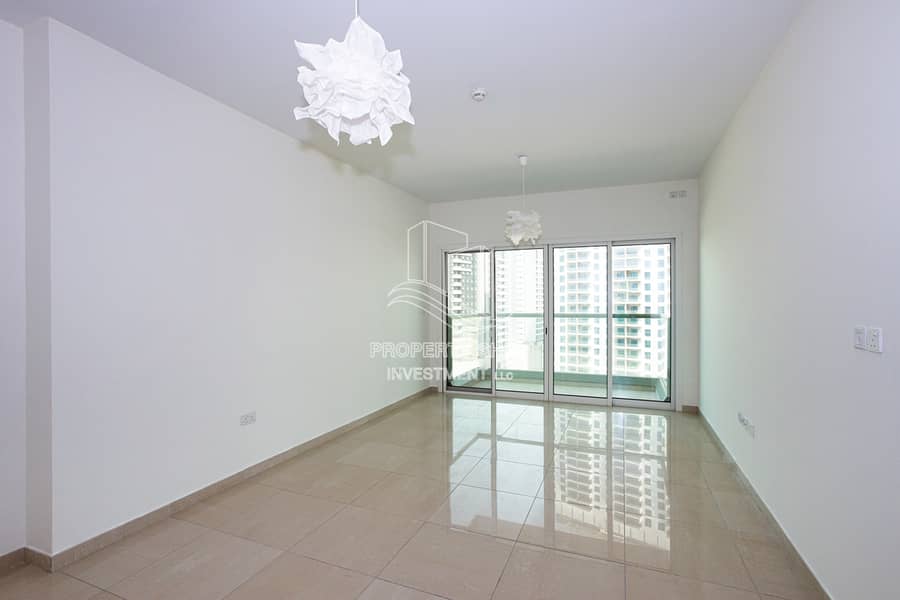 8 Modern and Luxury 3BR Apt with Stunning Sea View!