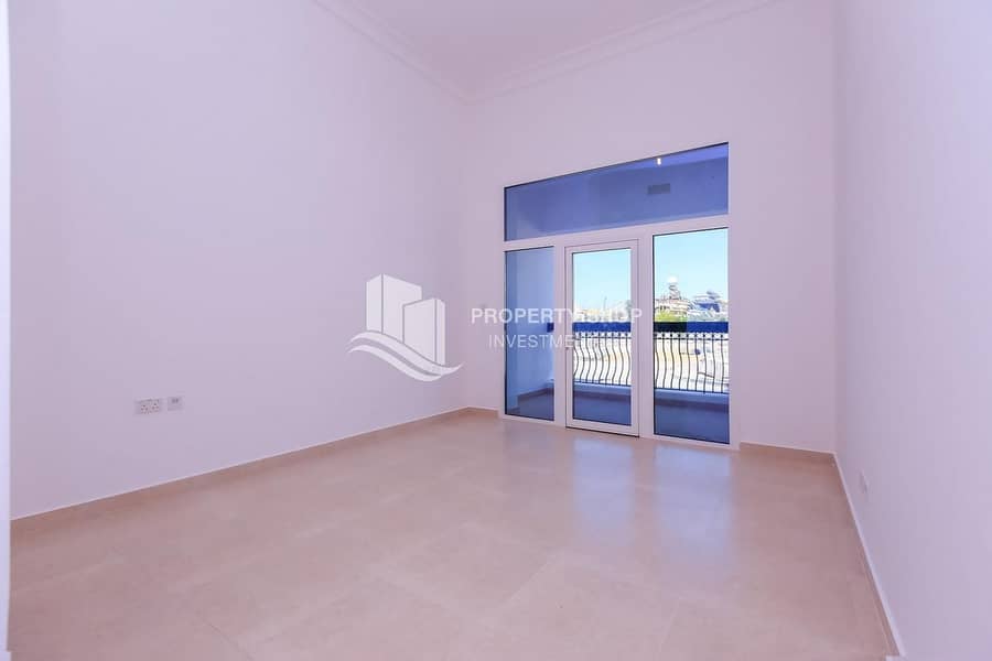 3 Move In Today Idyllic Family Home with Spacious Balcony