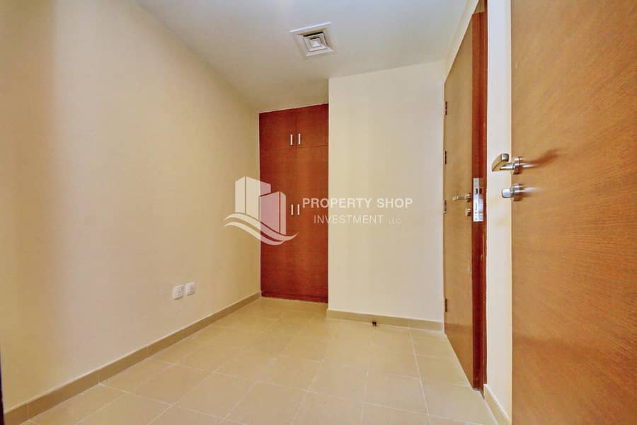 13 Hot Price Ready To Move In Sea View High Floor Apt!