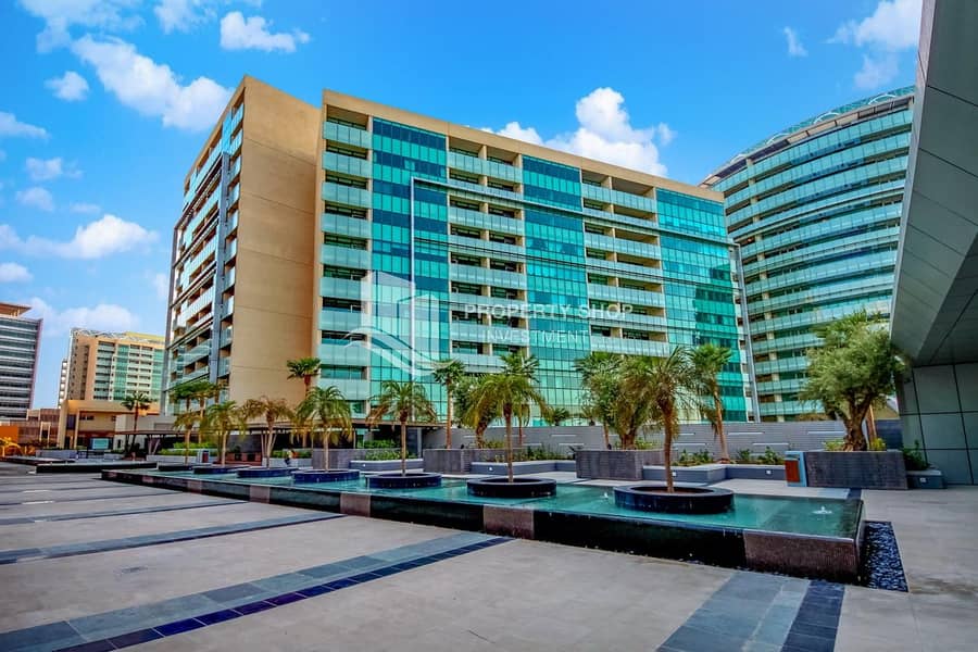 2 Investors Deal! Immaculate High Floor Canal View Apt