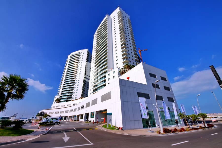 10 Hot Deal |4 Cheques | Iconic Sea View| Call Us Now!