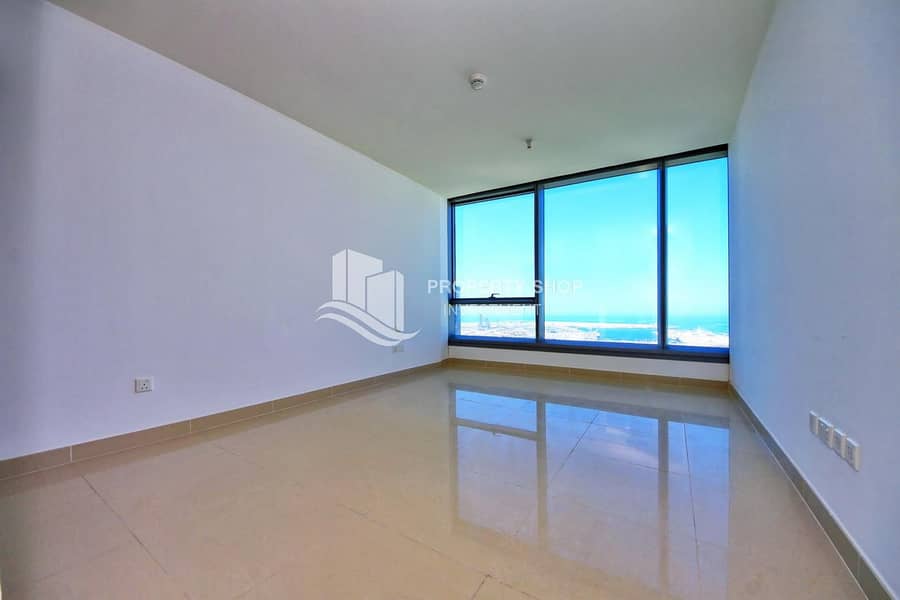 6 Invest In High Floor Ideal Family Home w/ Sea View!