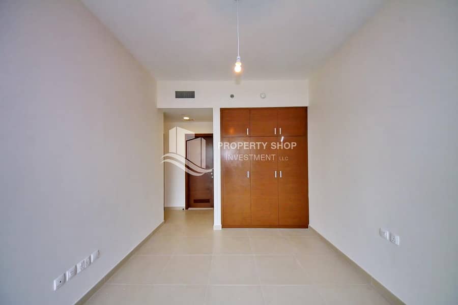 2 Excellent Apt on High floor with High ROI!