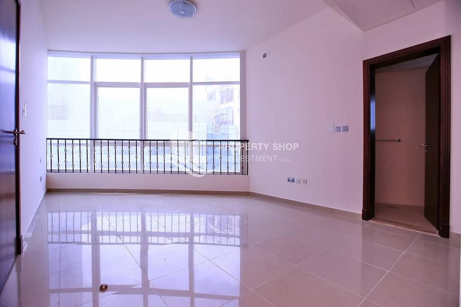 4 Great Investment! High Floor Apt with Sea View