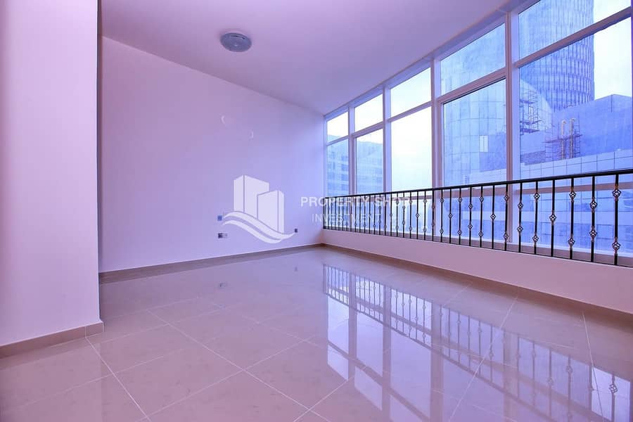 5 Great Investment! High Floor Apt with Sea View