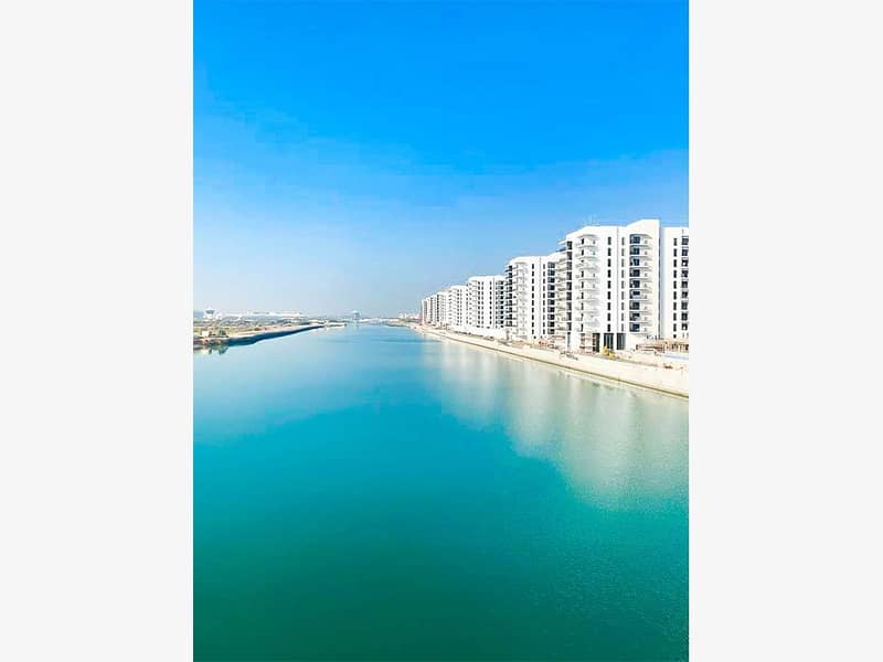 12 Brand New Studio Unit In A Waterfront Community. !