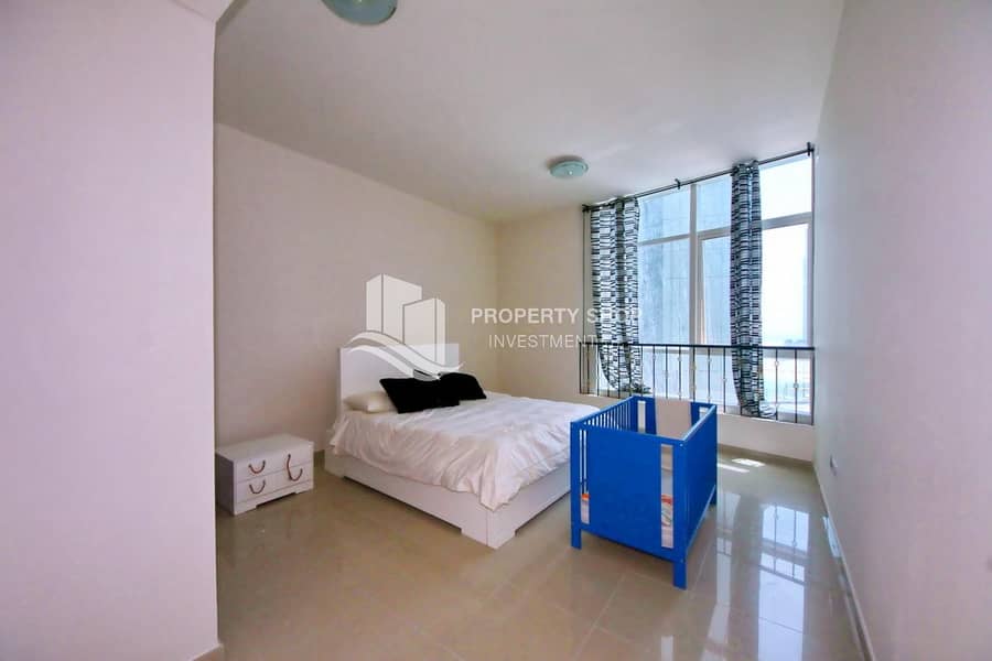 3 Best Deal!! Sea View 2+Maid Offering Comfort & Style