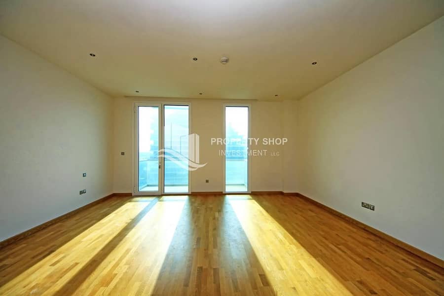 3 Unique And Luxurious Studio w/ High-End Facilities!