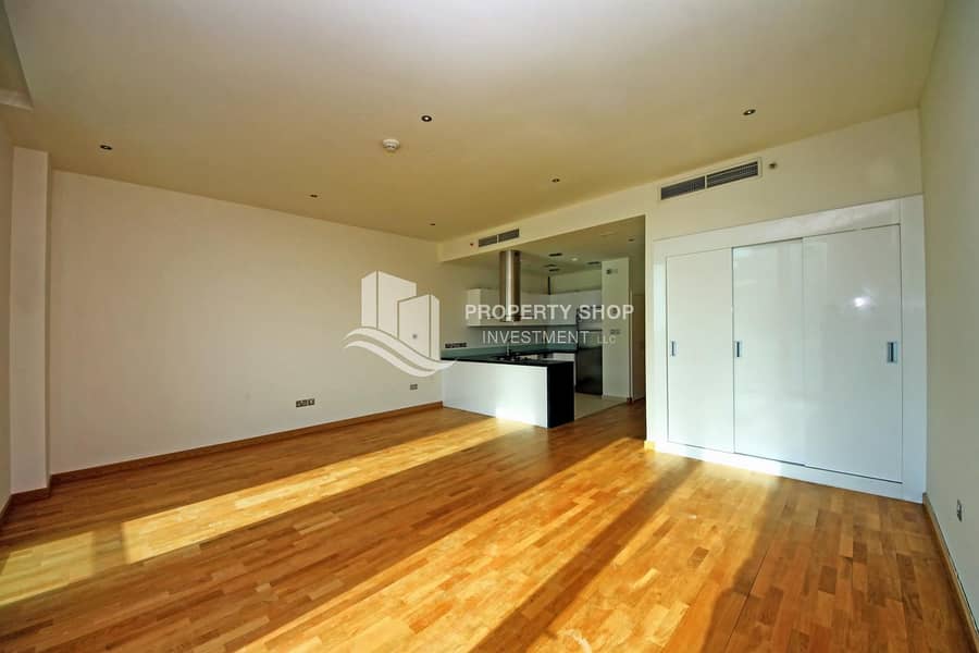 10 Unique And Luxurious Studio w/ High-End Facilities!