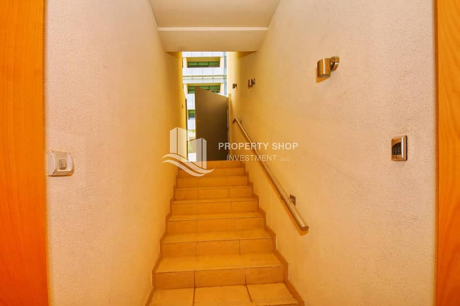 9 Best Deal| Prestigious Townhouse| Spectacular Canal View