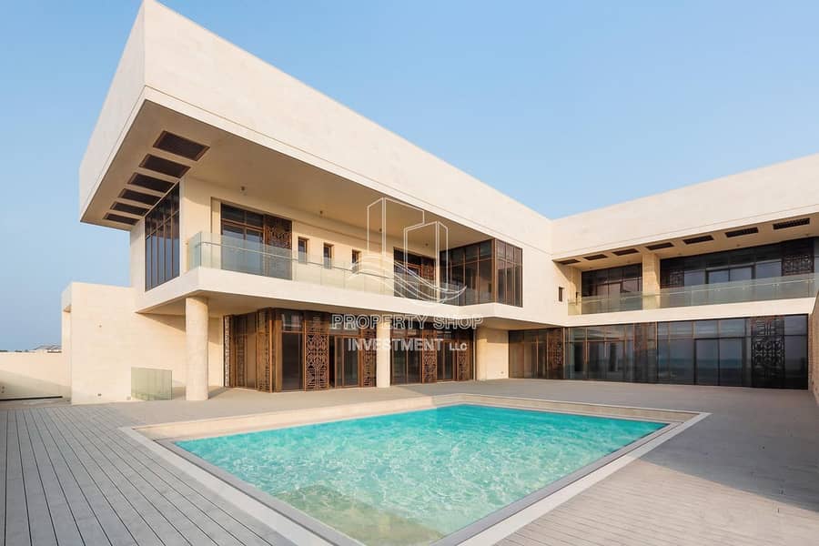 Premium & Meticulously Designed Villa with Full Sea View!