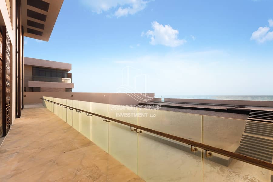 3 Premium & Meticulously Designed Villa with Full Sea View!