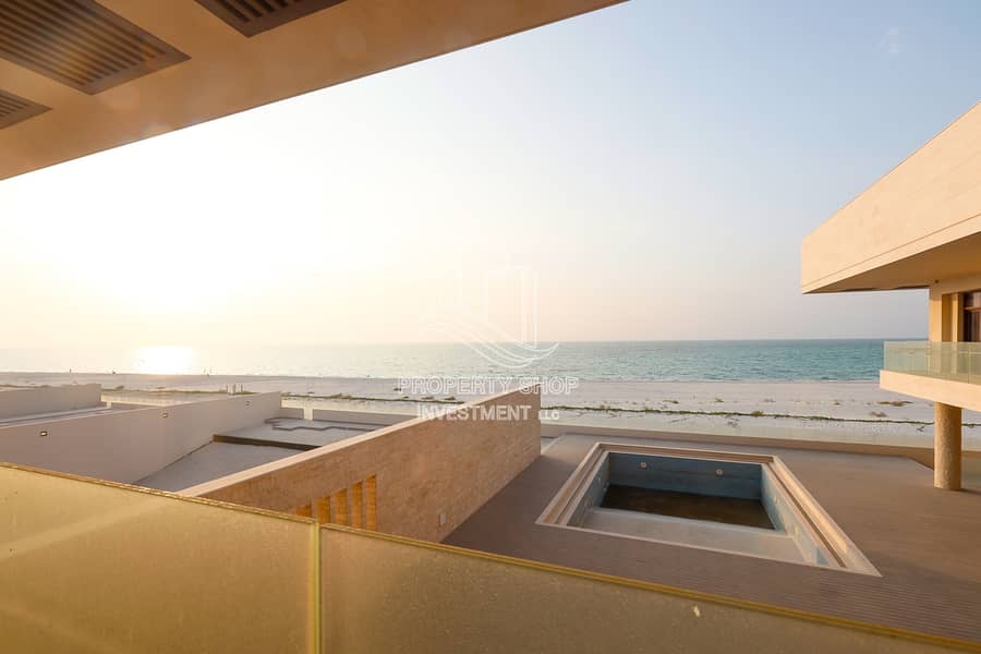 23 Premium & Meticulously Designed Villa with Full Sea View!