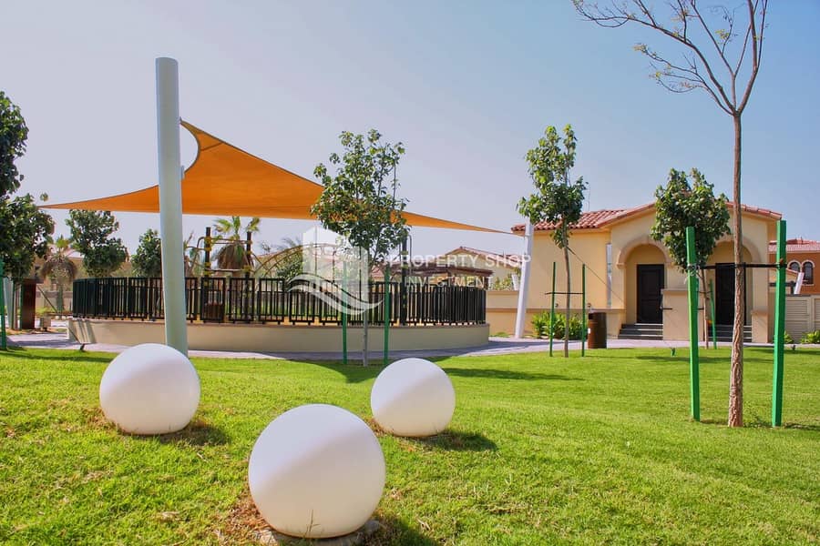 15 Splendid  Modern Premium Villa in Luxurious Community