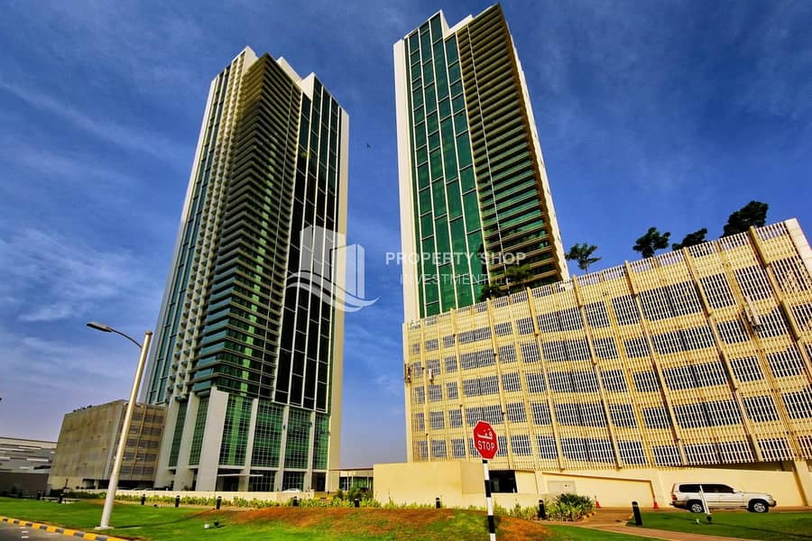 11 Make your New Move In Fully Furnished High Floor Apt!