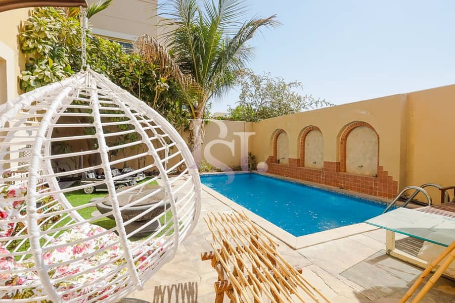 13 Hot Deal! Lavish Upgraded Villa with Private Pool