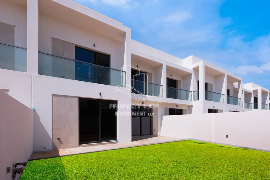 13 Modern design | Open kitchen  | Study & maid room available