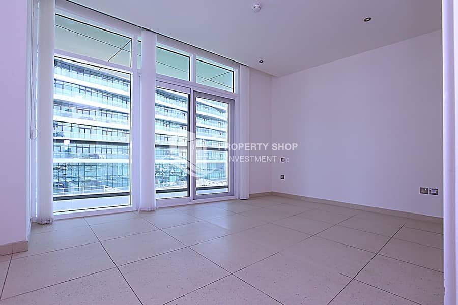 10 You’ll Want To Live Here! Sea & Marina View Apt With Big Terrace