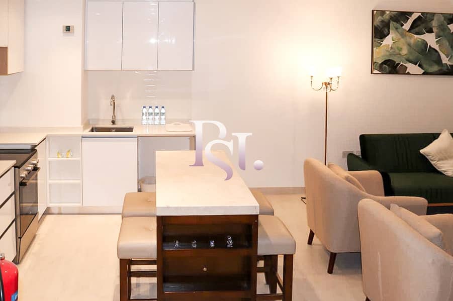 11 Move In Fully Furnished Apt & Experience the Modern Lifestyle!