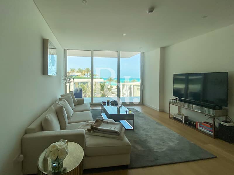 Partial Sea View| Huge Balcony|Direct on the Beach