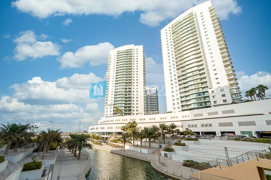 Well-Priced | High Floor Unit | Captivating View Well-Priced | High Floor Unit | Captivating View